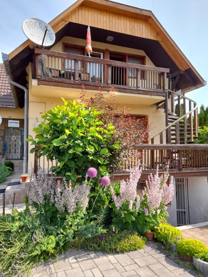 Harmonia Vendeghaz 100 Meterre Az Igali Gyogyfuerdotol Daire Dış mekan fotoğraf