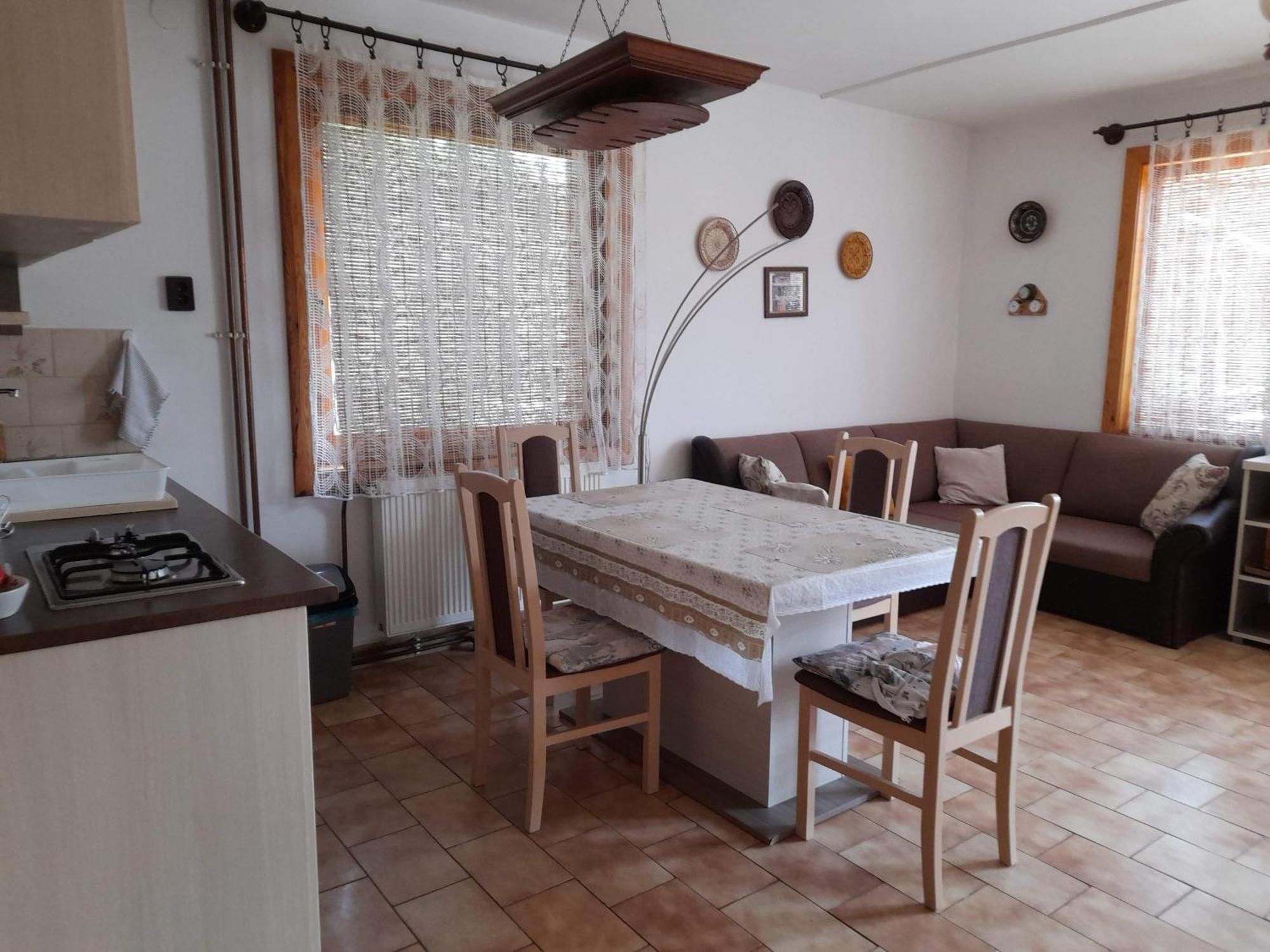 Harmonia Vendeghaz 100 Meterre Az Igali Gyogyfuerdotol Daire Dış mekan fotoğraf