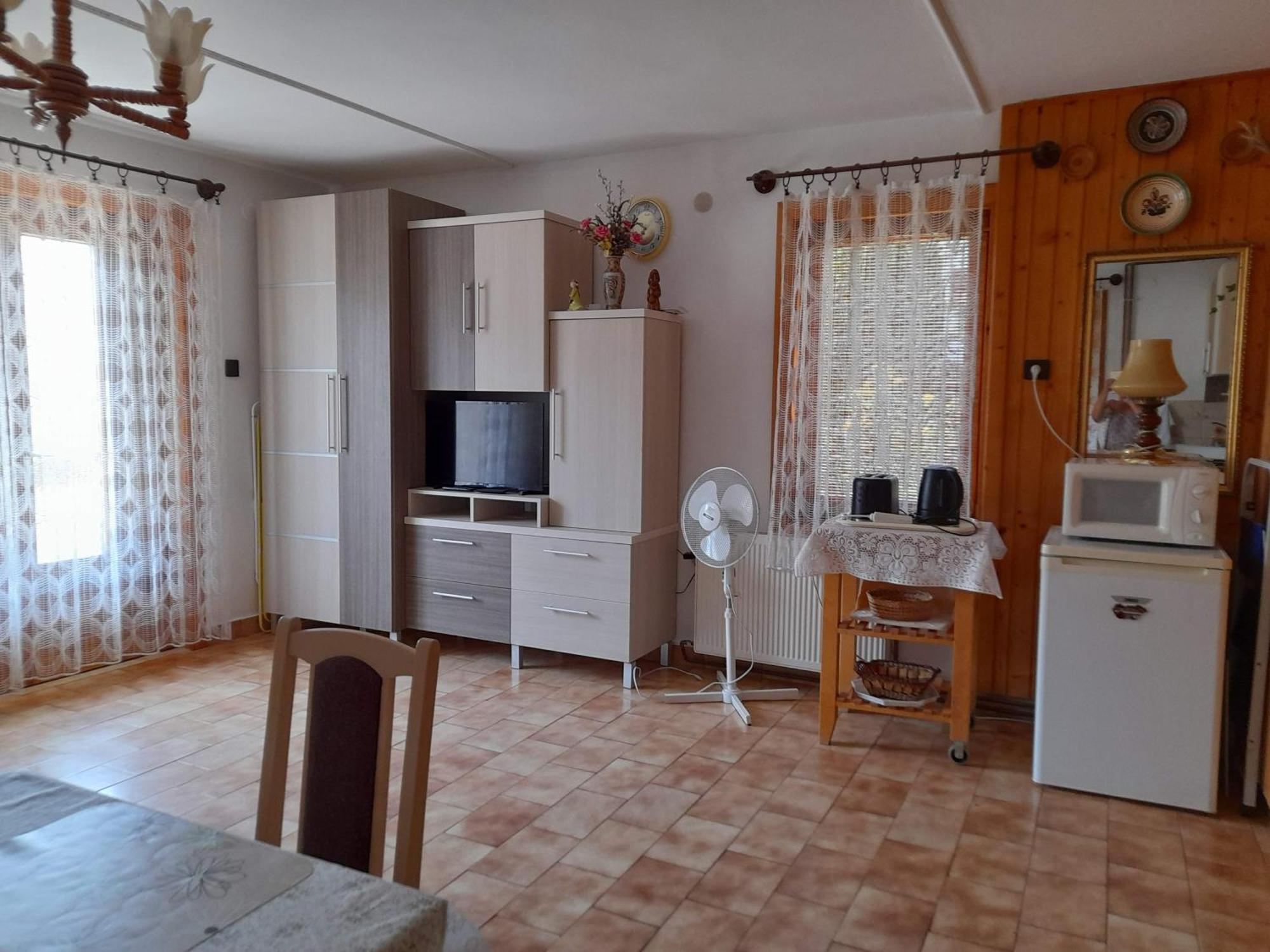 Harmonia Vendeghaz 100 Meterre Az Igali Gyogyfuerdotol Daire Dış mekan fotoğraf